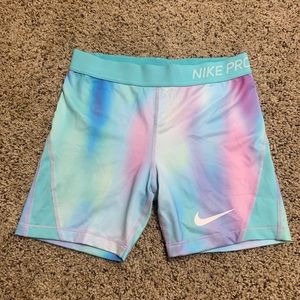 girls nike pro spandex shorts